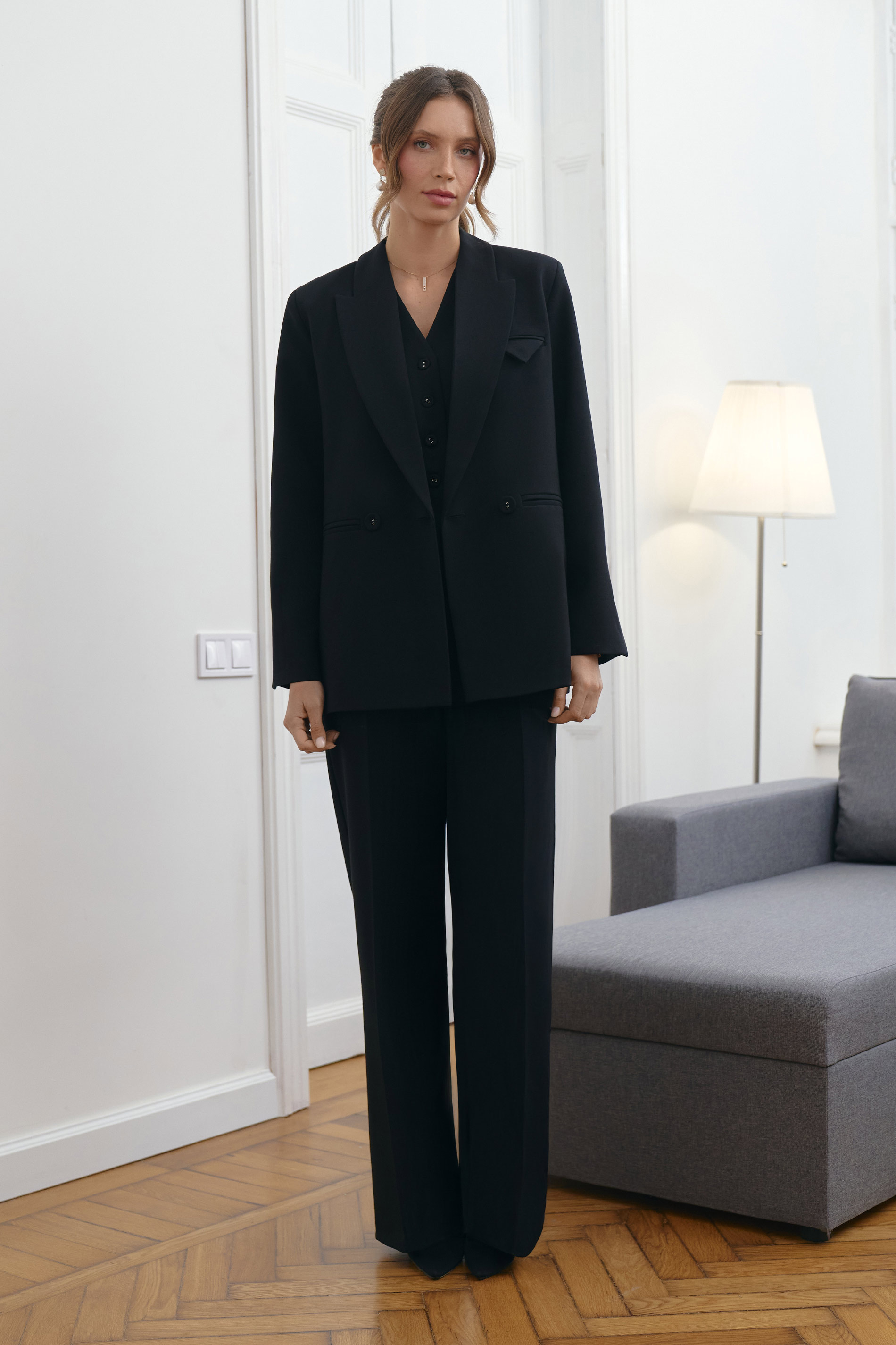 Двубортный жакет oversize кроя BL52201